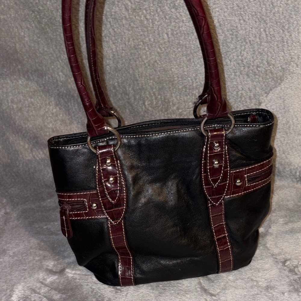 (Thrifted) Elegant Black and Burgundy Women's Handbag